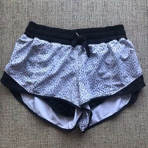 Lululemon hotty hot shorts